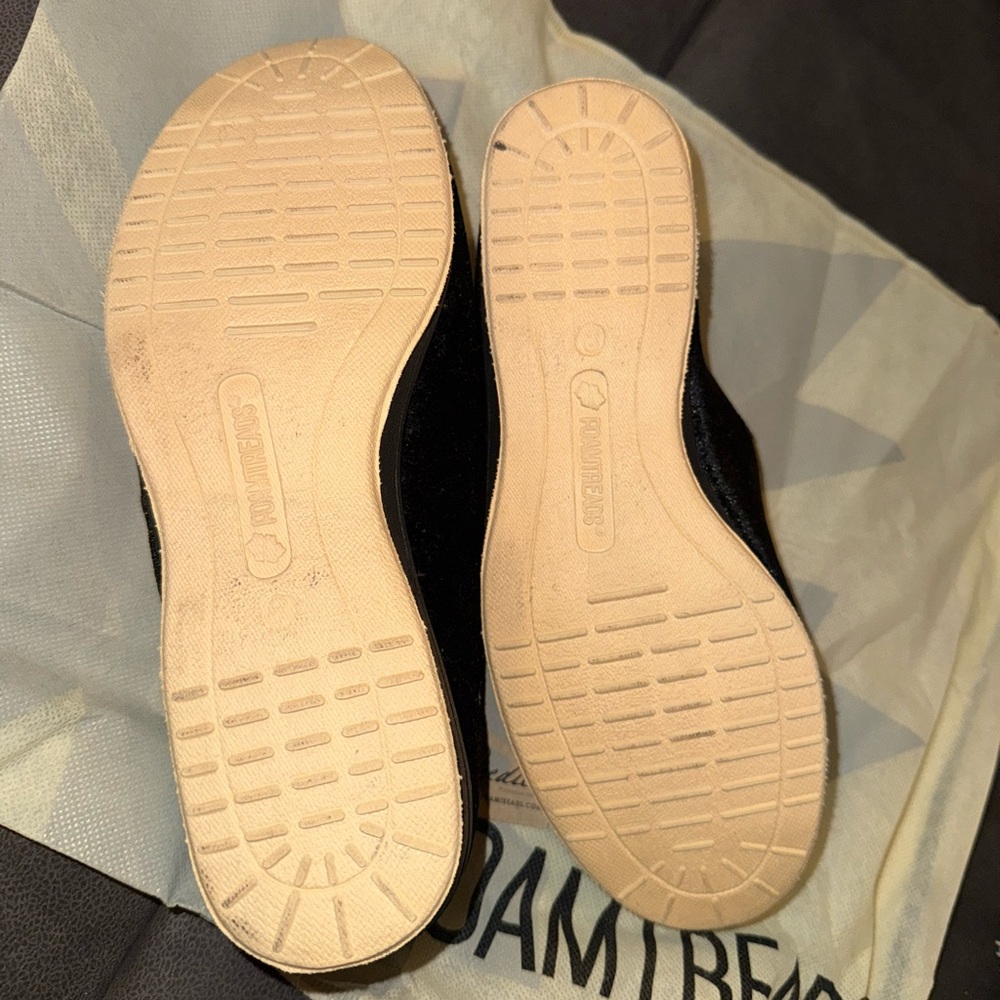 Foamtreads Black Velvety Slippers - Picture 3 of 15